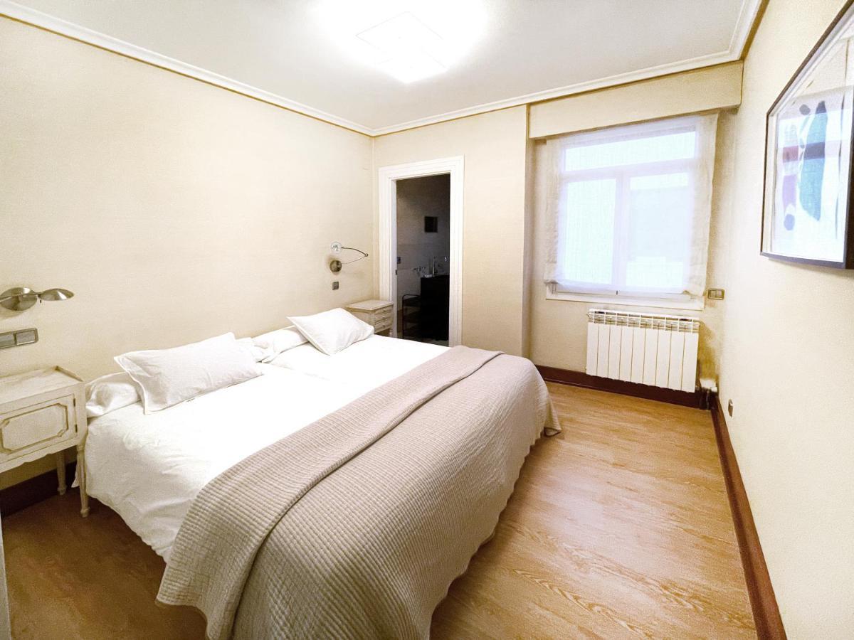 Luxury San Prudencio Vitoria Apartment ภายนอก รูปภาพ
